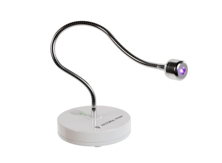 victoria-vynn-soft-gel-tips-led-lamp-led-z-punktowym-swiatlem-do-utwardzania.png