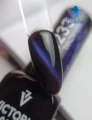 victoria-vynn-gel-polish-lakier-hybrydowy-cat-eye-tanzanite-stone-8-ml-233-kolor.webp