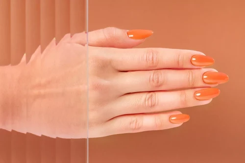 lakier_hybrydowy_437_gel_polish_FashionFollower_stylizacja_1200x800_0897.webp