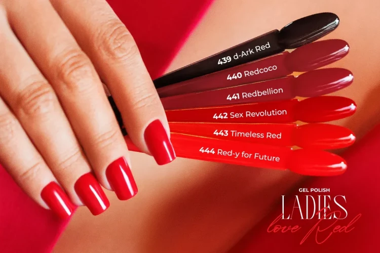 lakier_hybrydowy_gel_polish_LadiesLoveRed_wzornik_1200x800_818e.webp