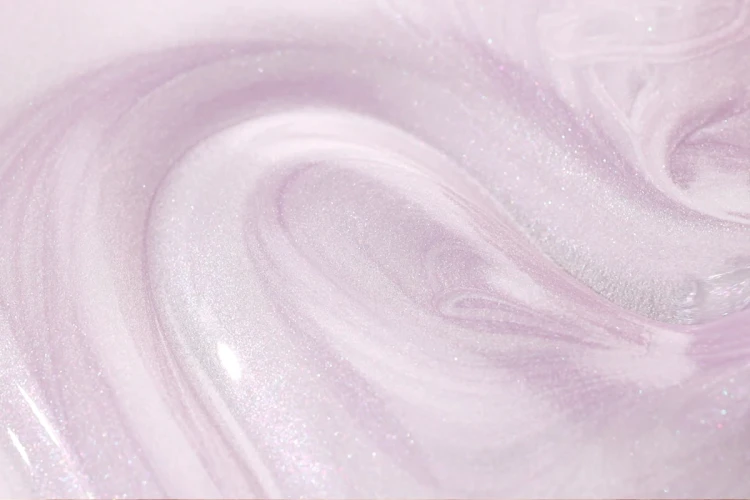Victoria Vynn GEL POLISH 472 Pearlover - perłowa opalizująca tekstura jasnoróżowego lakieru hybrydowego 8ml